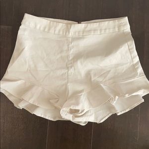 White ruffle short